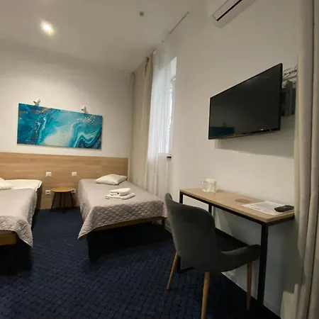 Staryi Krakiv Hotel Lviv Exterior photo