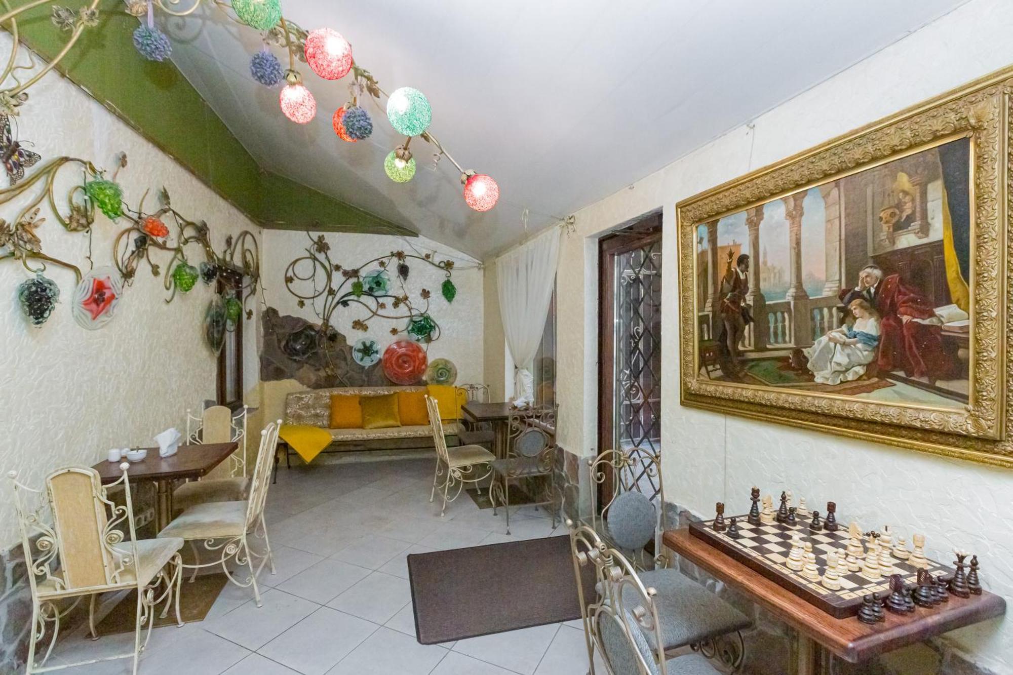 Staryi Krakiv Otel 4*