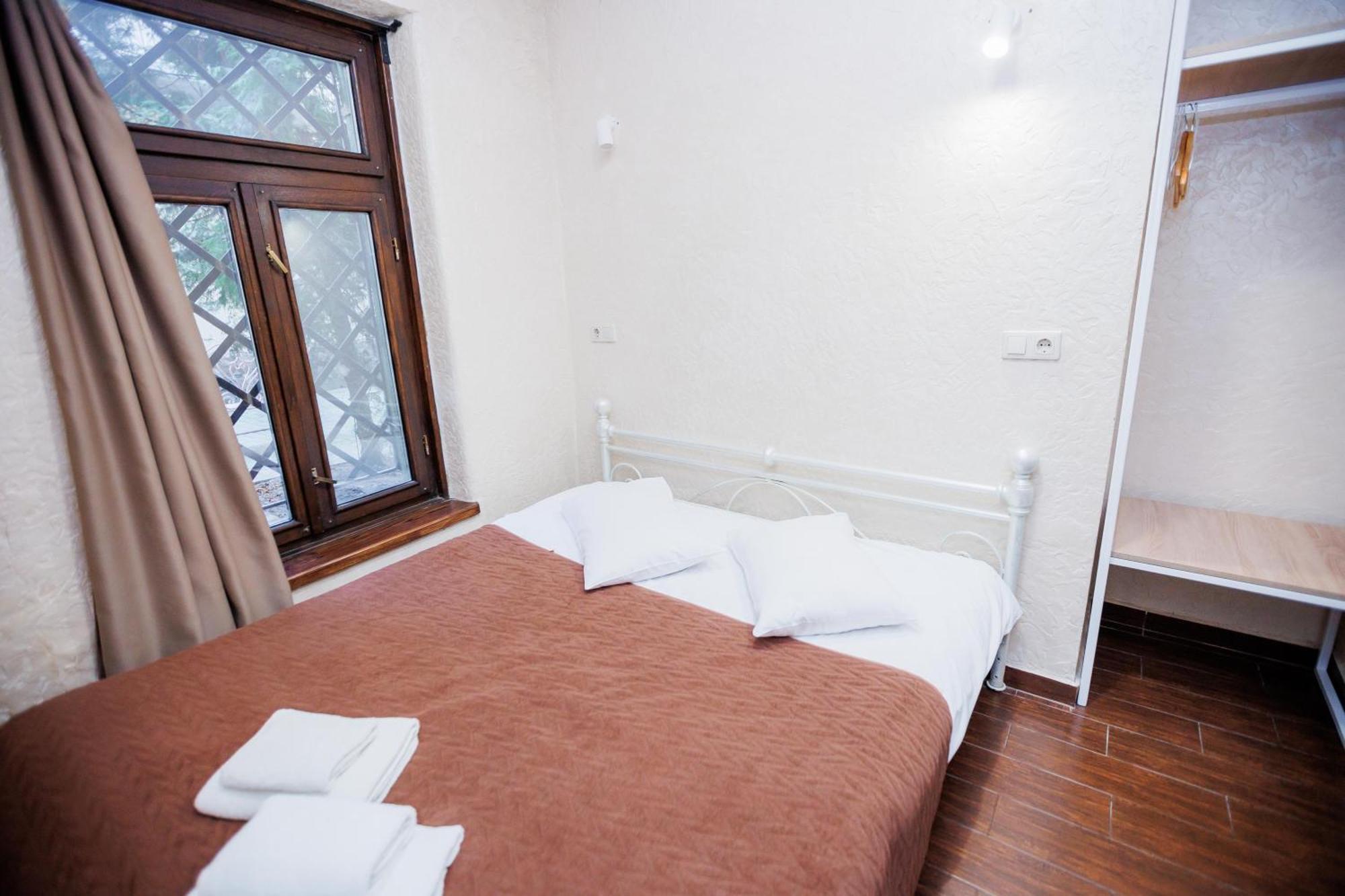 Staryi Krakiv Otel 4*