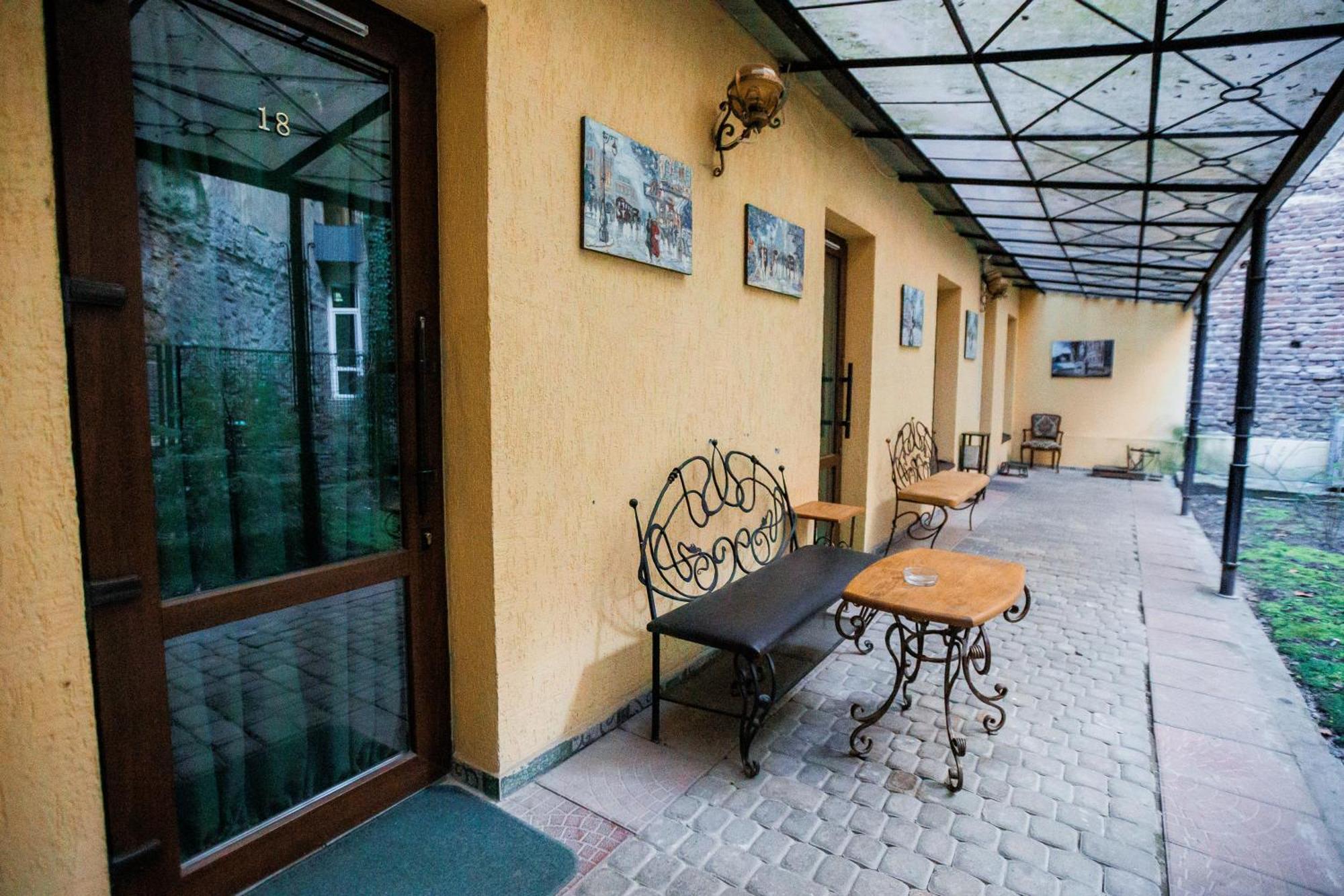 Staryi Krakiv Hotel